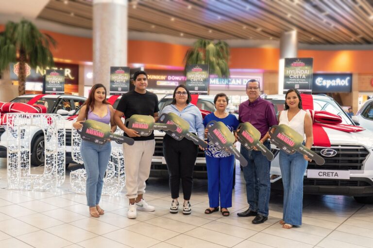 Mall del Sol despide la época navideña con la entrega de seis vehículos 0km
