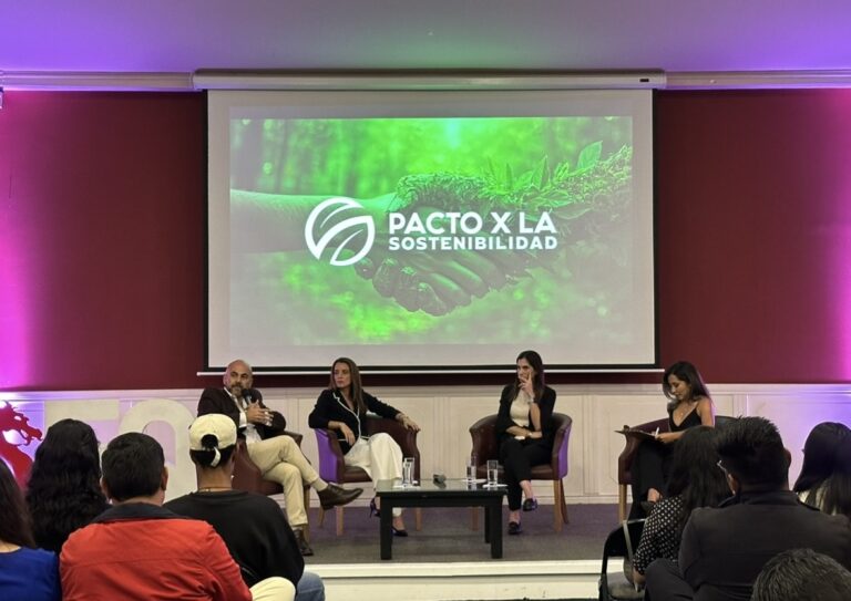 Compromisos ambientales desde la academia marcan el Día Mundial del Reciclaje