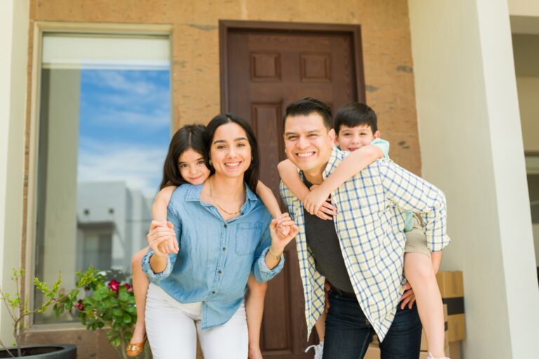 JÓVENES PUEDEN INICIAR A PLANIFICAR LA ADQUISICIÓN DE UN BIEN INMUEBLE DESDE LOS 21 AÑOS