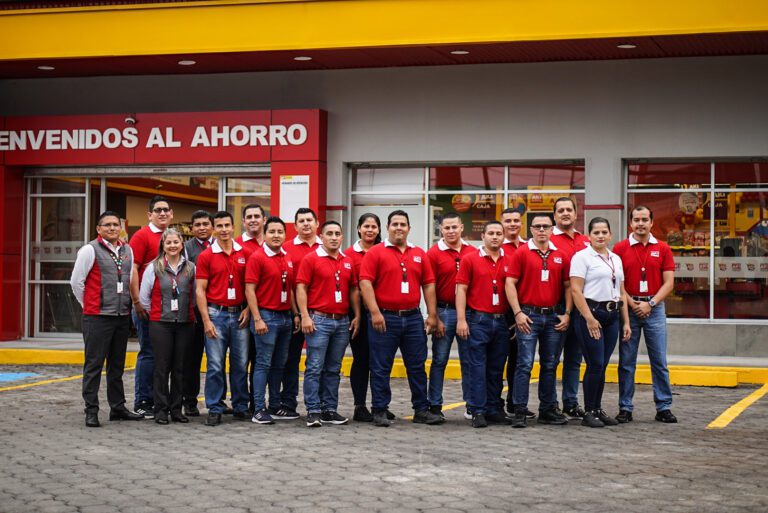 Supermercados AKI presenta la campaña Quincenazo Recargado “Llegó el Día de tu Suerte”