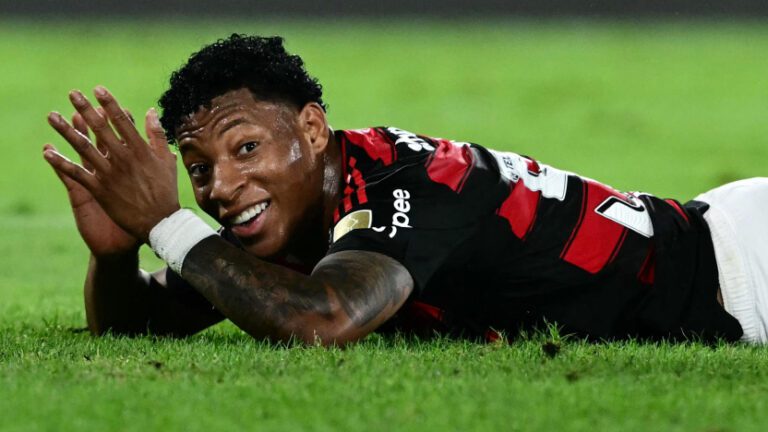 Gonzalo Plata destaca con gol en la contundente victoria del Flamengo sobre Botafogo